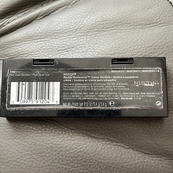 Nice cream eyes shadow. Got tired of it. - Picture 3 of 3